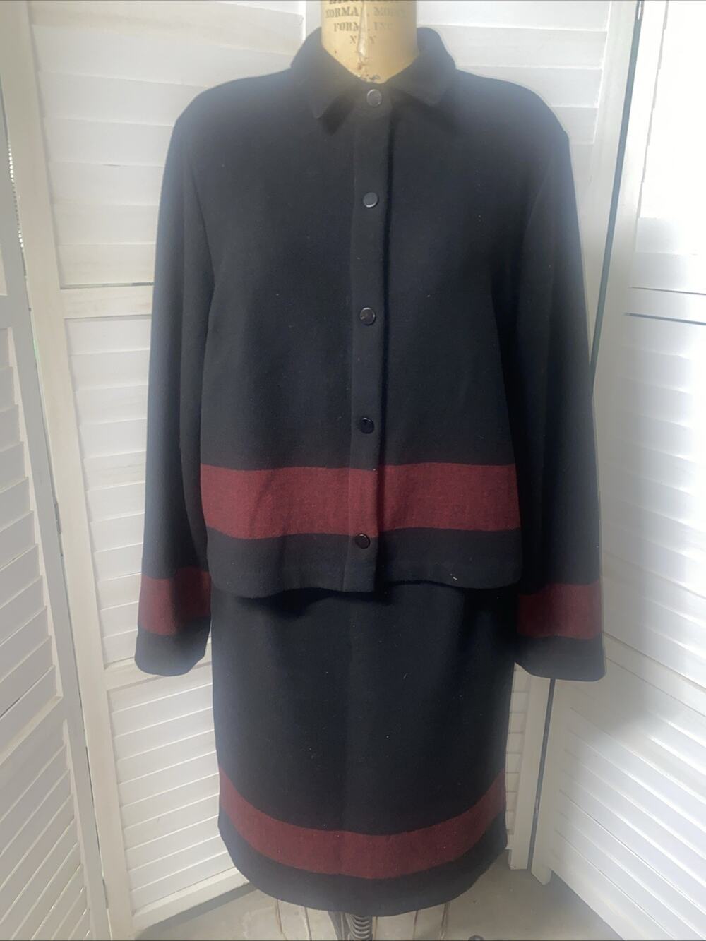 WORTH Women’s Large Black Polyester Blend Skirt Snap Jacket 2 Piece USA Made